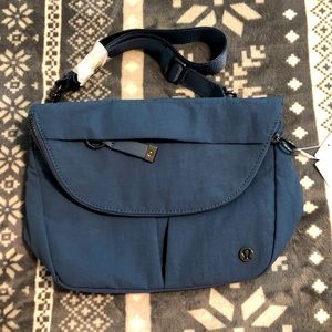 Lululemon Festival bag